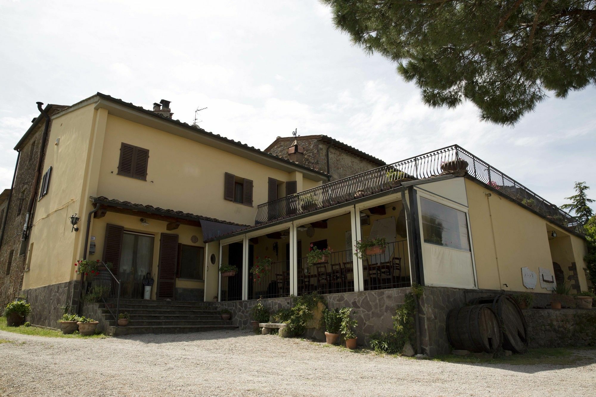 Agriturismo Poggio Pistolese Монтайоне Экстерьер фото